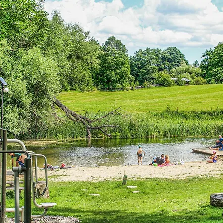 Lovely In With Sauna 度假居 *
