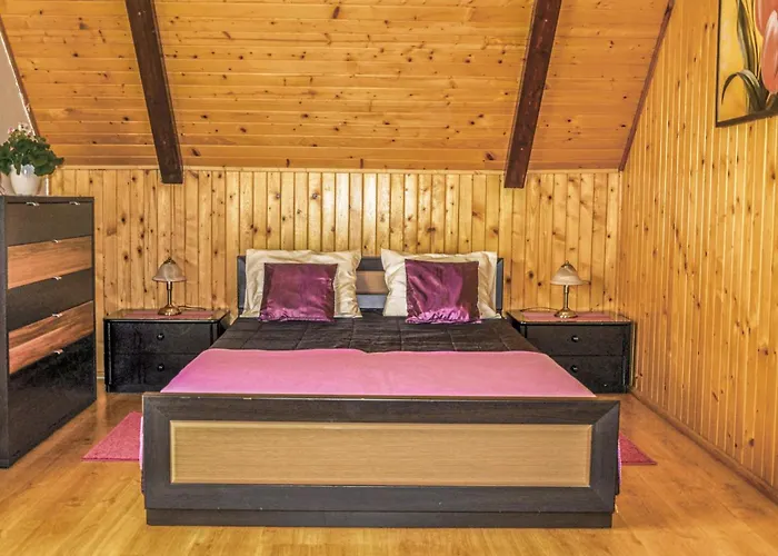 Prázdninový dům Lovely In With Sauna